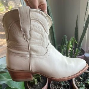 Tecovas White Booties